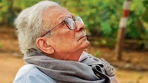 हिंदी साहित्य के प्रख्यात कवि, कथाकार और उपन्यासकार विनोद कुमार शुक्ल का मंगलवार को रायपुर एम्स में निधन हो गया। 89 वर्षीय शुक्ल लंबे समय से अस्वस्थ थे और सांस की तकलीफ के चलते वेंटिलेटर पर थे। सादगी, संवेदनशीलता और मौलिक भाषा उनके लेखन की पहचान रही। ‘नौकर की कमीज’ सहित उनकी कृतियों ने हिंदी कथा साहित्य को नई दृष्टि दी। उनके निधन से साहित्य जगत को अपूरणीय क्षति हुई है।