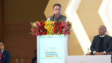 लखनऊ में आयोजित ‘यूपी एआई एंड हेल्थ इनोवेशन कॉन्फ्रेंस’ में केन्द्रीय मंत्री जितिन प्रसाद ने कहा कि उत्तर प्रदेश अब केवल निवेश नहीं, बल्कि टेक्नोलॉजी और आर्टिफिशियल इंटेलिजेंस का प्रमुख केंद्र बनता जा रहा है। योगी आदित्यनाथ के नेतृत्व में प्रदेश डिजिटल हेल्थ, एआई और उभरती तकनीकों में तेजी से आगे बढ़ रहा है। उन्होंने कहा कि एआई आधारित कृषि और स्वास्थ्य नवाचारों का अगला बड़ा केंद्र यूपी के टियर-2 व टियर-3 शहर होंगे। सम्मेलन में ब्रजेश पाठक, विनोद कुमार पॉल और सुनील कुमार शर्मा ने भी डिजिटल परिवर्तन और एआई के भविष्य पर विचार रखे।