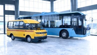 उत्तर प्रदेश तेजी से देश का प्रमुख औद्योगिक केंद्र बनकर उभर रहा है। Ashok Leyland का ₹252 करोड़ का नया प्लांट इस बदलाव का सशक्त उदाहरण है। कम समय में परियोजना का धरातल पर उतरना सरकार की मजबूत नीतियों और तेज क्रियान्वयन को दर्शाता है। बीते वर्षों में लाखों करोड़ के निवेश प्रस्ताव, हजारों परियोजनाओं का संचालन और बढ़ता औद्योगिक उत्पादन सूचकांक यूपी को निवेश और रोजगार का हब बना रहा है।