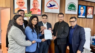 मुख्यमंत्री योगी आदित्यनाथ के मार्गदर्शन में यमुना एक्सप्रेसवे औद्योगिक क्षेत्र में मेडिकल डिवाइसेज़ पार्क के तहत शुक्र फ़ार्मास्यूटिकल्स लिमिटेड को 10 एकड़ भूमि का आशय पत्र प्रदान किया गया। इस परियोजना से 2900 से अधिक प्रत्यक्ष व अप्रत्यक्ष रोजगार सृजित होंगे। यहां बीएनसीटी कैंसर थेरेपी, सीटी-एमआरआई, रोबोटिक सर्जरी सिस्टम, हार्ट इम्प्लांट्स और अत्याधुनिक डायग्नोस्टिक उपकरणों का निर्माण किया जाएगा, जिससे उत्तर प्रदेश मेडिकल टेक्नोलॉजी का प्रमुख केंद्र बनेगा।