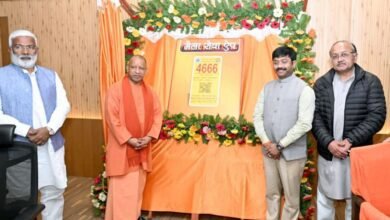 प्रयागराज माघ मेला क्षेत्र में श्रद्धालुओं की सुविधा के लिए मुख्यमंत्री योगी आदित्यनाथ ने ‘माघ मेला सेवा एप’ का उद्घाटन किया। इस एप से श्रद्धालु क्यूआर कोड स्कैन कर बिजली, सफाई, सुरक्षा सहित किसी भी समस्या की जानकारी प्रशासन तक भेज सकेंगे, जिस पर त्वरित कार्रवाई की जाएगी।