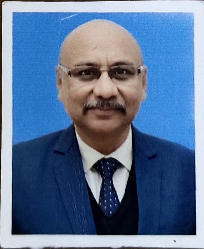 बनारस रेल इंजन कारखाना (बरेका) में 18 फरवरी 2026 को श्री आशुतोष पंत ने महाप्रबंधक का पदभार ग्रहण किया। वे IRSEE के 1989 बैच के अनुभवी अधिकारी हैं और पहले उत्तर रेलवे में प्रमुख मुख्य विद्युत इंजीनियर थे। उनके नेतृत्व में बरेका में उत्पादन, गुणवत्ता और तकनीकी नवाचार को नई दिशा मिलने की उम्मीद है।