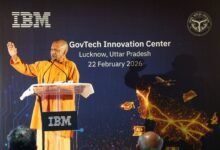 मुख्यमंत्री योगी आदित्यनाथ ने लखनऊ में IBM AI GovTech Innovation Center का उद्घाटन करते हुए कहा कि उत्तर प्रदेश डीप टेक, एआई और क्वांटम कंप्यूटिंग में अग्रणी बनने की दिशा में तेजी से कार्य कर रहा है। आईबीएम के साथ हुए समझौते से शासन में एआई का उपयोग बढ़ेगा और छात्रों को AI साक्षरता का प्रशिक्षण मिलेगा। सरकार का लक्ष्य तकनीक के माध्यम से पारदर्शी प्रशासन, बेहतर शिक्षा और स्वास्थ्य सेवाओं को मजबूत कर समाज के अंतिम व्यक्ति तक विकास का लाभ पहुंचाना है।