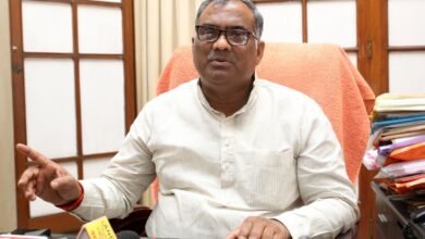 खेल मंत्री गिरीश चंद्र यादव ने बताया कि यूपी सरकार युवाओं के विकास के लिए खेल अवसंरचना, प्रशिक्षण और डिजिटल प्लेटफॉर्म पर काम कर रही है। 125 ग्रामीण स्टेडियम बन चुके हैं, जबकि लाखों युवा खेल स्पर्धाओं, ‘माय भारत’ और ‘युवा साथी’ पोर्टल से जुड़ रहे हैं। सरकार युवाओं को सकारात्मक दिशा और अवसर देने के लिए प्रतिबद्ध है।