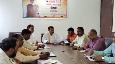 भारतीय जनता पार्टी के 46वें स्थापना दिवस पर 6 अप्रैल को काशी क्षेत्र के 28,087 बूथों पर विविध कार्यक्रम आयोजित होंगे। पार्टी कार्यालयों पर ध्वजारोहण, मिष्ठान वितरण और संस्थापक नेताओं को श्रद्धांजलि दी जाएगी। 7 से 12 अप्रैल तक ग्राम-बस्ती संपर्क अभियान चलाकर सरकार की योजनाओं की जानकारी आमजन तक पहुंचाई जाएगी।