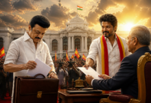 तमिलनाडु की राजनीति में बड़ा उलटफेर देखने को मिला है। M. K. Stalin ने चुनाव हारने के बाद मुख्यमंत्री पद से इस्तीफा दे दिया है। वहीं Vijay की पार्टी Tamilaga Vettri Kazhagam ने 108 सीटें जीतकर सरकार बनाने का दावा पेश किया है। विजय ने R. N. Ravi से मिलने का समय मांगा है और 15 दिन में बहुमत साबित करने की बात कही है।