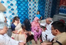 बागपत के हिलवाड़ी गांव में इलेक्ट्रिशियन चंद्रपाल की हत्या के बाद मुख्यमंत्री योगी आदित्यनाथ के निर्देश पर उनके परिवार को मुख्यमंत्री राहत कोष से 5 लाख रुपये की आर्थिक सहायता प्रदान की गई। सांसद डॉ. राजकुमार सांगवान और राज्य मंत्री केपी मलिक ने परिजनों से मुलाकात कर सहायता राशि सौंपी तथा हरसंभव सरकारी मदद का आश्वासन दिया।