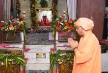 वाराणसी के सीर गोवर्धनपुर स्थित संत रविदास जन्मस्थली पर मुख्यमंत्री योगी आदित्यनाथ ने संत रविदास की 650वीं प्रकाश वर्ष जयंती के अवसर पर 'समरस संकल्प अभियान' का शुभारंभ किया। उन्होंने संत रविदास के समता, समानता और सामाजिक सद्भाव के संदेश को जन-जन तक पहुंचाने का आह्वान किया। कार्यक्रम में केंद्रीय एवं राज्य सरकार के कई मंत्री, भाजपा पदाधिकारी, संत-महात्मा और हजारों श्रद्धालु उपस्थित रहे। अभियान 20 फरवरी 2027 तक देशभर में विभिन्न चरणों में संचालित होगा।