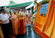 गोरखपुर में मुख्यमंत्री योगी आदित्यनाथ ने अपराधियों और माफियाओं को कड़ा संदेश देते हुए कहा कि प्रदेश की सुरक्षा से खिलवाड़ करने वालों के लिए जेल और जहन्नुम के रास्ते खुले हैं। उन्होंने 130.73 करोड़ रुपये की 170 विकास परियोजनाओं का लोकार्पण व शिलान्यास किया। सीएम ने कानून-व्यवस्था, रोजगार, महिला कल्याण, इंसेफेलाइटिस नियंत्रण और गोरखपुर के विकास का उल्लेख करते हुए डबल इंजन सरकार की उपलब्धियां गिनाईं।