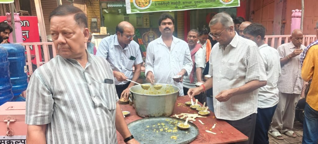 #Varanasi #Sawan2026 #SawanSaturday #SankalpAnnKshetra #KhichdiPrasad #KanwariyaSeva #KanwarYatra #KashiVishwanath #VaranasiNews #ShitalaJalSeva #SocialService #SawanSomwar #Kashi #Banaras #ReligiousNews