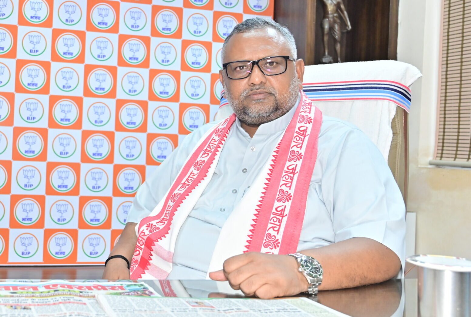 भाजपा के राष्ट्रीय मंत्री एवं राज्यसभा सांसद डॉ. प्रदीप वर्मा ने विशेष बातचीत में अपने राजनीतिक सफर, संघ से जुड़ाव, भाजपा संगठन में मिली जिम्मेदारियों और झारखंड की राजनीति पर खुलकर चर्चा की। उन्होंने कहा कि राजनीति पार्ट टाइम जॉब नहीं, बल्कि समर्पण और मनोयोग का क्षेत्र है। डॉ. वर्मा ने आदिवासी राजनीति, चुनावी हार, संताल परगना में भाजपा के प्रदर्शन, रघुवर सरकार की नीतियों, औद्योगिक विकास और झारखंड में भाजपा की सरकार बनाने के लक्ष्य पर भी विस्तार से अपनी बात रखी।