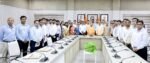 उत्तर प्रदेश प्रदूषण नियंत्रण बोर्ड में समूह ‘ख’ के 40 अधिकारियों की नियमित भर्ती पूरी होने के बाद नवचयनित अधिकारियों ने मुख्यमंत्री योगी आदित्यनाथ से मुलाकात की। चयनित अधिकारियों में 26 सहायक पर्यावरण अभियंता और 14 सहायक वैज्ञानिक अधिकारी शामिल हैं। नई चयन प्रक्रिया में लिखित परीक्षा को 85 प्रतिशत और साक्षात्कार को 15 प्रतिशत वेटेज दिया गया। सभी अधिकारियों को क्षेत्रीय तैनाती से पहले एक माह का प्रशिक्षण दिया जाएगा।