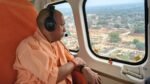 चित्रकूट में मंदाकिनी नदी की भीषण बाढ़ के बाद मुख्यमंत्री योगी आदित्यनाथ ने प्रभावित क्षेत्रों का हवाई और स्थलीय निरीक्षण किया। रामायण मेला परिसर में आयोजित कार्यक्रम में 800 बाढ़ प्रभावित परिवारों को राहत सामग्री वितरित की गई। आश्रयहीन परिवारों को भूमि आवंटन प्रमाण पत्र और आपदा राहत राशि भी दी गई। सीएम योगी ने कहा कि गरीब, किसान, व्यापारी, महिलाएं और साधु-संत खुद को अकेला न समझें। बाढ़ से फसल, सड़क, घाट और बिजली व्यवस्था को हुए नुकसान की भरपाई में धन की कमी नहीं होगी।