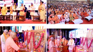लखनऊ में विश्व हिंदू परिषद के पूर्व अंतरराष्ट्रीय अध्यक्ष अशोक सिंघल के जन्मशताब्दी वर्ष का शुभारंभ हुआ। मुख्यमंत्री योगी आदित्यनाथ ने समारोह को संबोधित करते हुए रामकाज में ‘कालनेमि’ के प्रवेश को लेकर कार्यकर्ताओं को सतर्क रहने की अपील की। उन्होंने अशोक सिंघल के योगदान को याद करते हुए कहा कि उन्होंने बिखरे हिंदू समाज को एक मंच पर लाकर श्रीराम जन्मभूमि आंदोलन को निर्णायक दिशा दी। मुख्यमंत्री ने अयोध्या के विकास, गोरक्षा और सामाजिक अभियानों का भी उल्लेख किया।