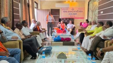वाराणसी में गंगा समग्र के गंगा भाग की आवश्यक बैठक में मां गंगा की निर्मलता और अविरलता के लिए सहायक नदियों के संरक्षण पर चर्चा हुई। विश्व नदी दिवस 27 सितंबर 2026 को IIT-BHU के सहयोग से एक दिवसीय कार्यशाला आयोजित होगी। शैक्षणिक संस्थानों में जागरूकता कार्यक्रम, 19 सितंबर को शैक्षणिक आयाम बैठक और अक्टूबर में प्रांतीय कार्यकारिणी बैठक का निर्णय हुआ।