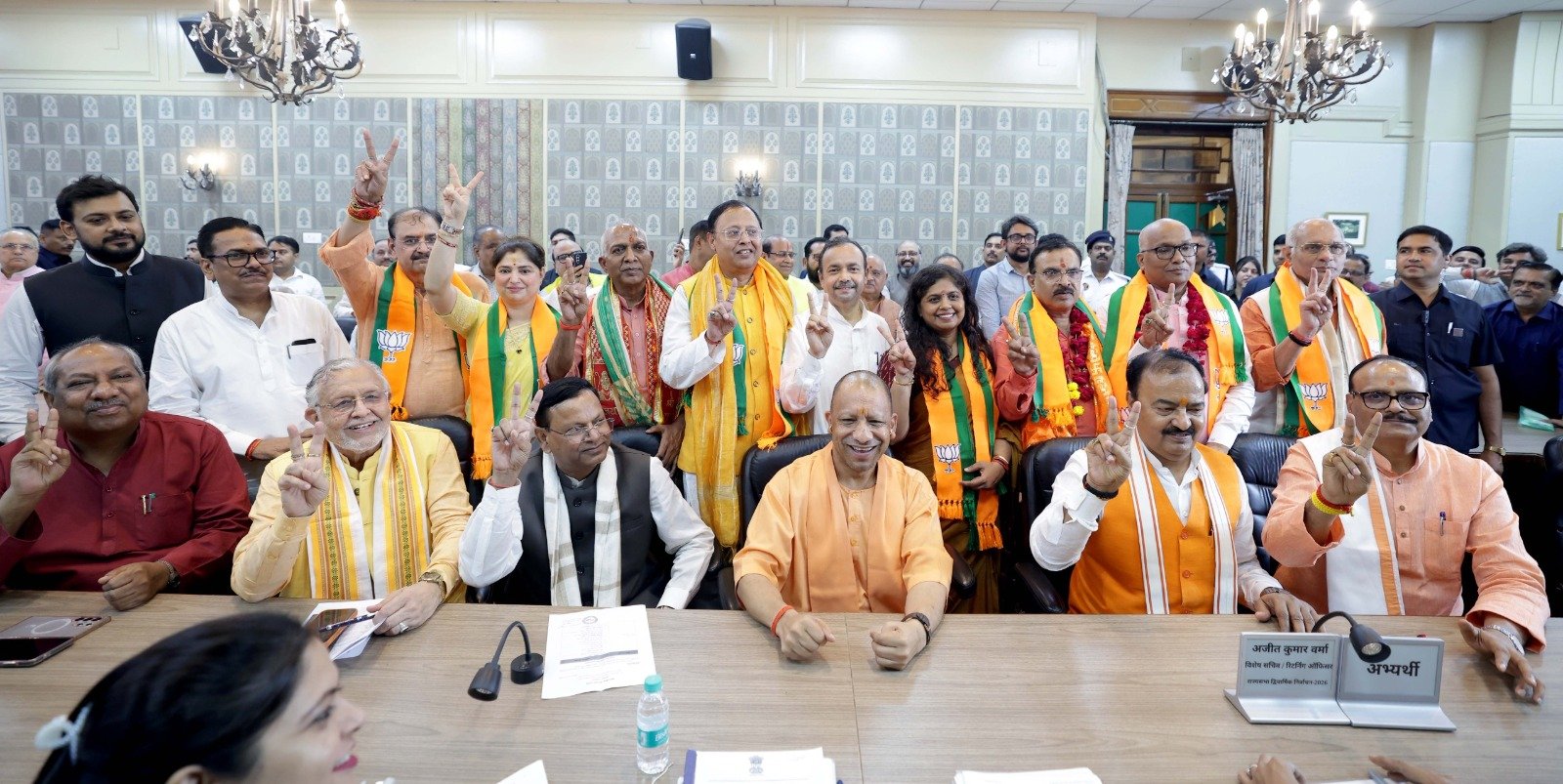 उत्तर प्रदेश राज्यसभा द्विवार्षिक चुनाव 2026 में भाजपा के सभी आठ प्रत्याशियों ने निर्विरोध जीत दर्ज की। मुख्यमंत्री योगी आदित्यनाथ ने सभी को बधाई देते हुए विश्वास जताया कि नवनिर्वाचित सदस्य विकसित भारत के निर्माण और राष्ट्र की प्रगति में महत्वपूर्ण योगदान देंगे।