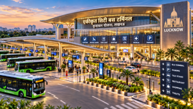 लखनऊ में सार्वजनिक परिवहन को आधुनिक बनाने के लिए वृन्दावन योजना के पी-4 पार्किंग क्षेत्र में 265 करोड़ रुपये की लागत से एकीकृत सिटी बस टर्मिनल विकसित किया जाएगा। मुख्यमंत्री योगी आदित्यनाथ की अध्यक्षता में कैबिनेट ने पीपीपी मॉडल पर परियोजना को मंजूरी दी। 7.06 एकड़ में बनने वाले टर्मिनल में इलेक्ट्रिक बसों के लिए चार्जिंग इंफ्रास्ट्रक्चर, यात्रियों के लिए आधुनिक प्रतीक्षालय, टिकट काउंटर, रेस्तरां, दुकानें, पार्किंग और अन्य सुविधाएं उपलब्ध होंगी।